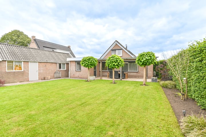 Foto 44 van Wijkstraat 128