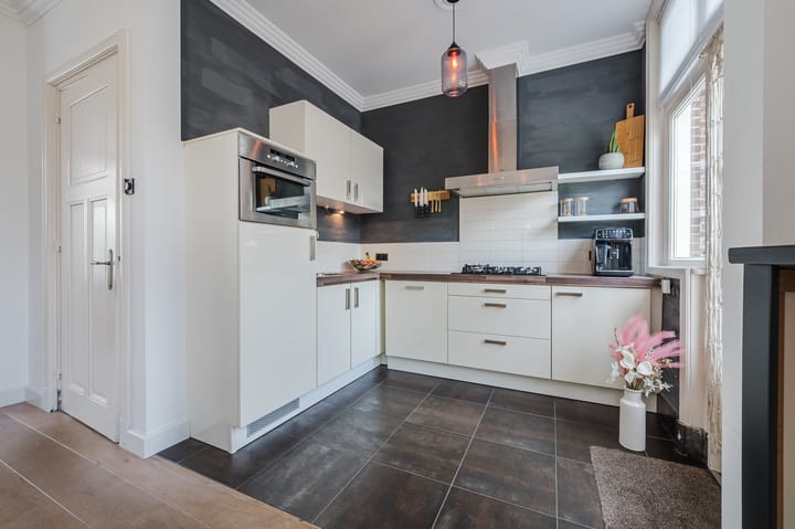 Foto 3 van Burgemeester van Loonstraat 65