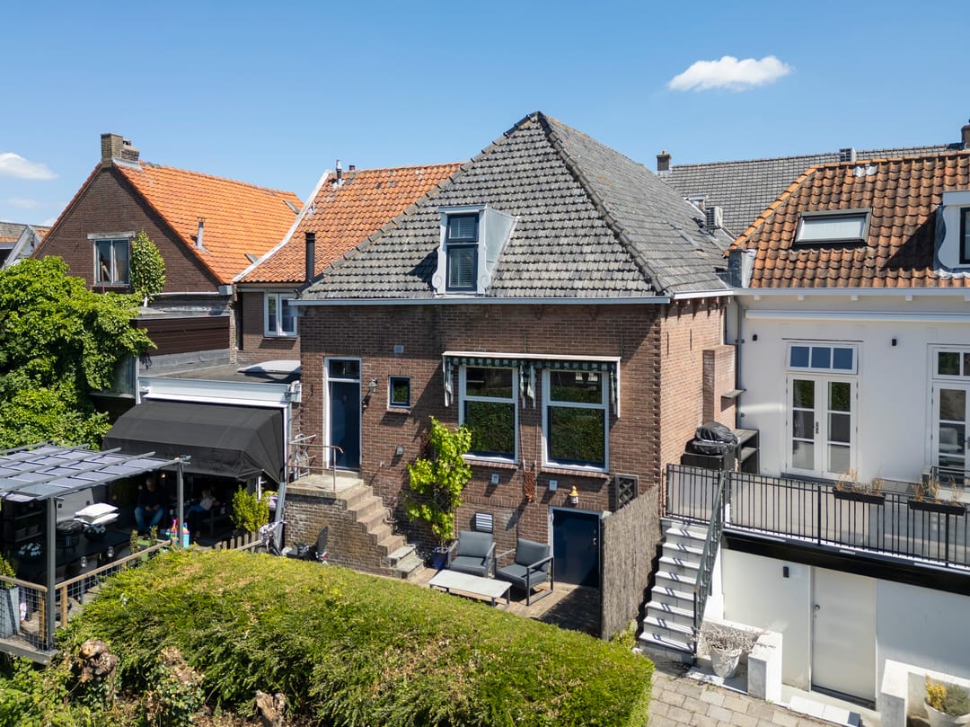 Photo 2 of Tolstraat 1