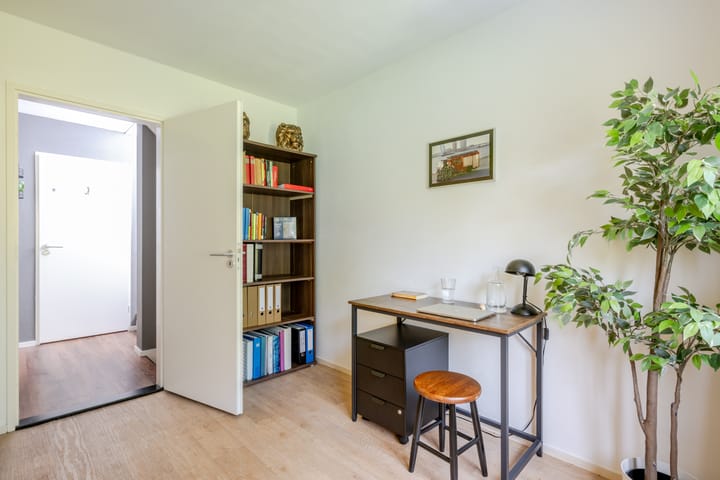 Foto 32 van Bristolroodstraat 134