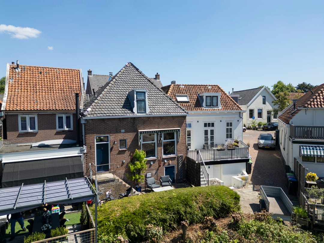 Photo 37 of Tolstraat 1