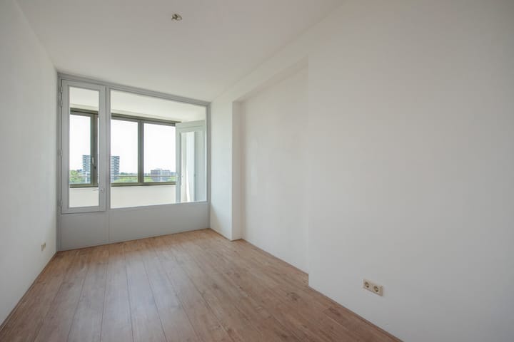 Foto 13 van Klaroenstraat 303