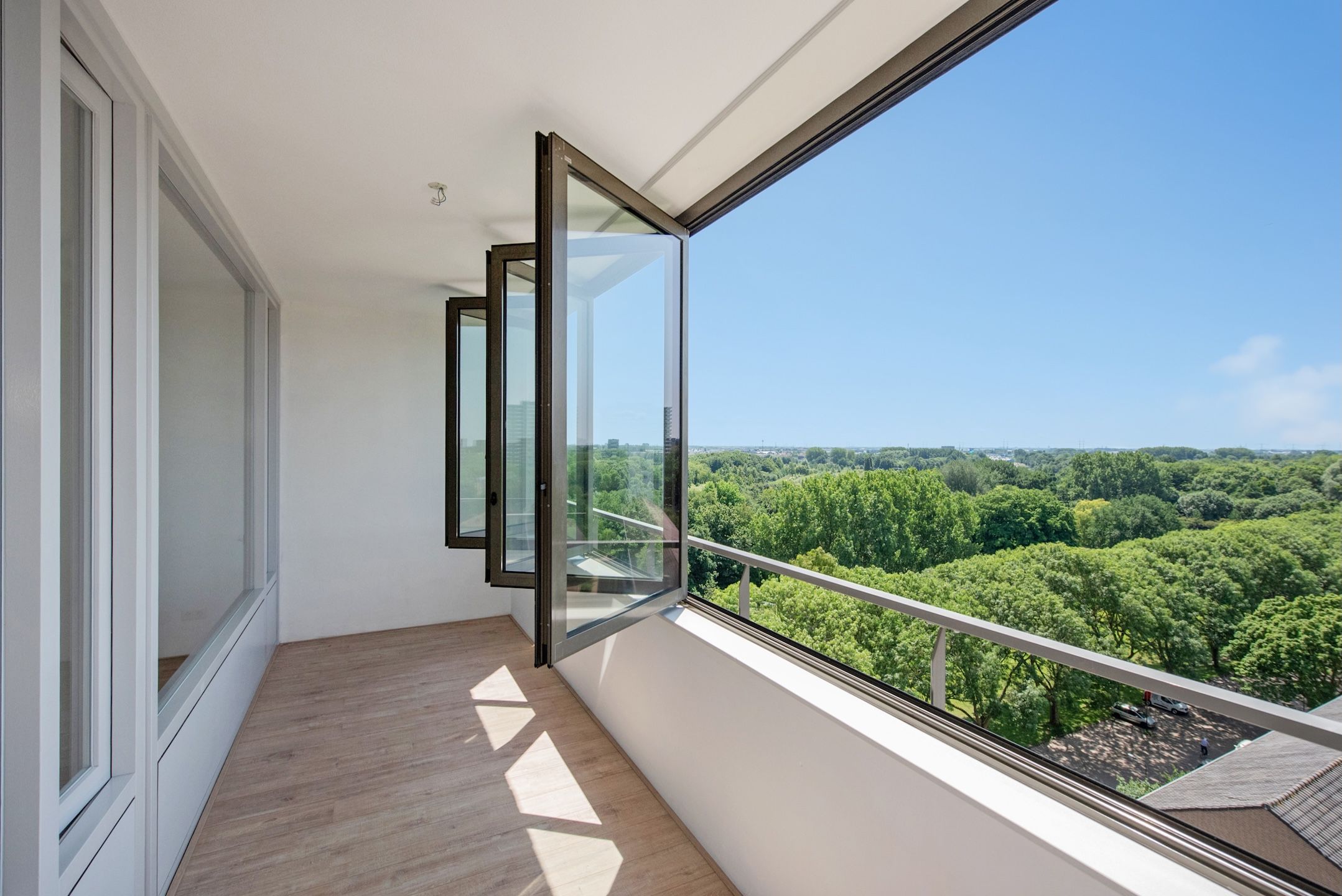 Foto 21 van Klaroenstraat 303