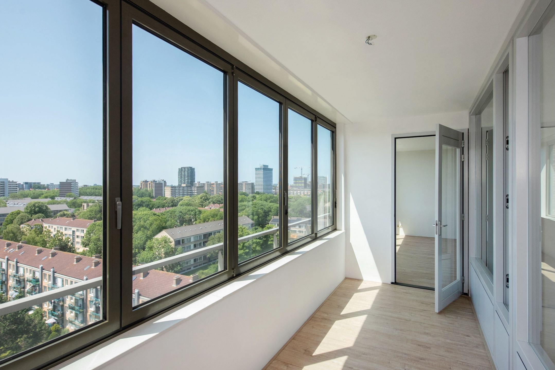 Foto 24 van Klaroenstraat 303