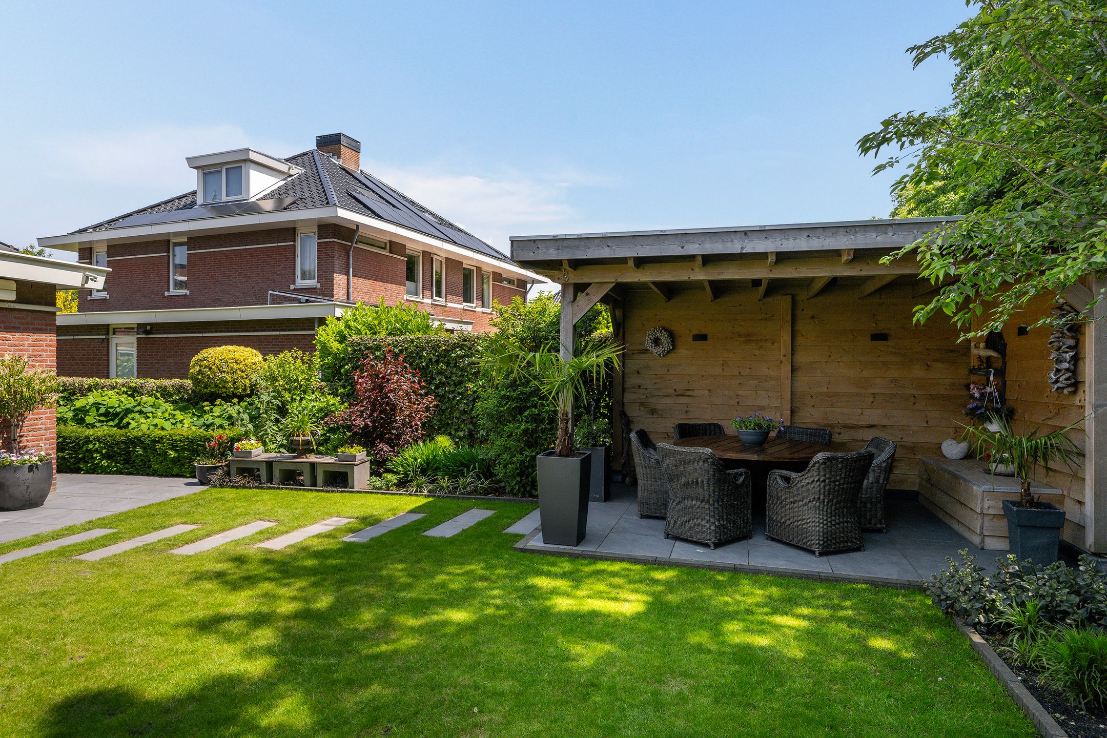 Photo 18 of Hoevelaan 5