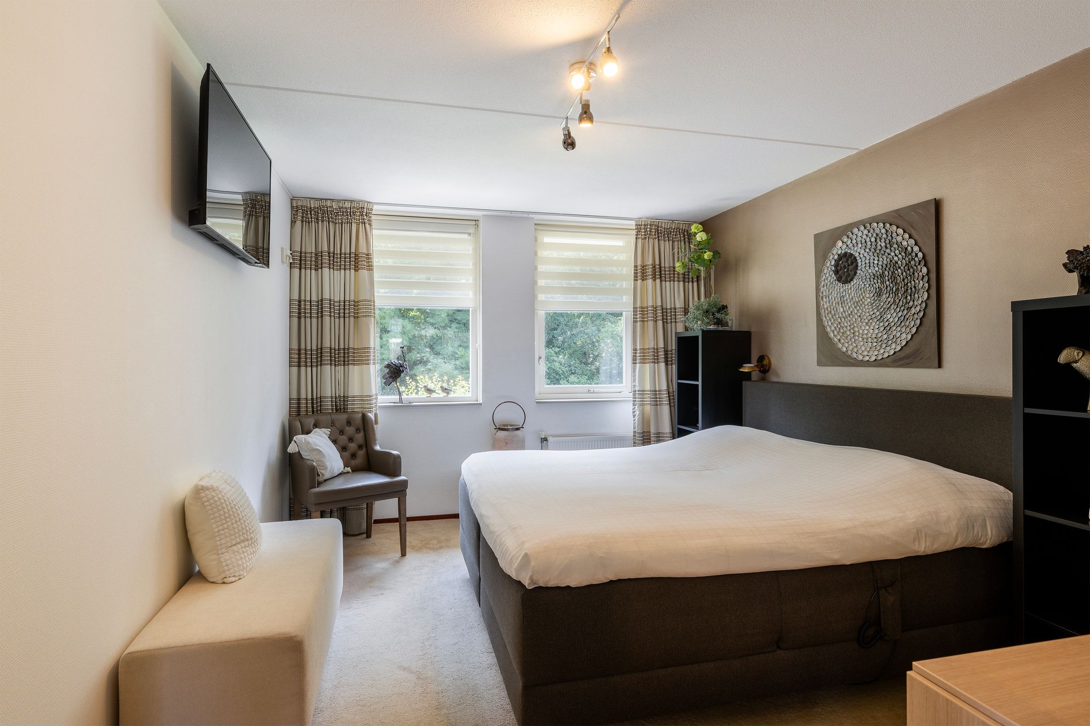 Photo 24 of Hoevelaan 5