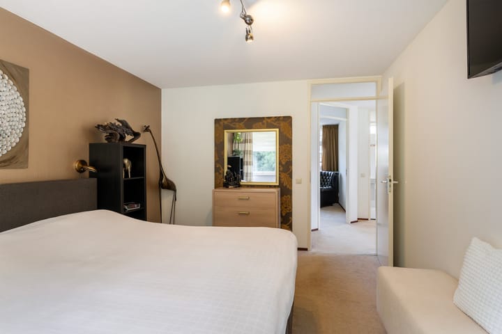 Foto 25 van Hoevelaan 5