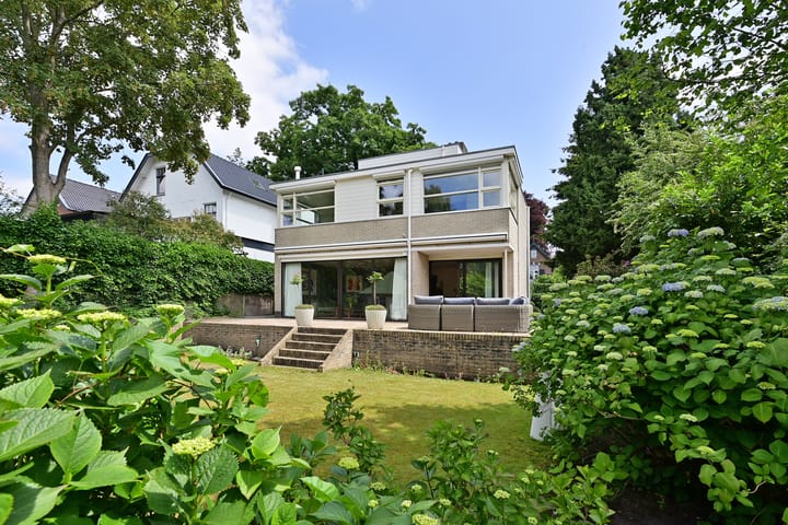 Photo 1 of Burgemeester Schooklaan 3