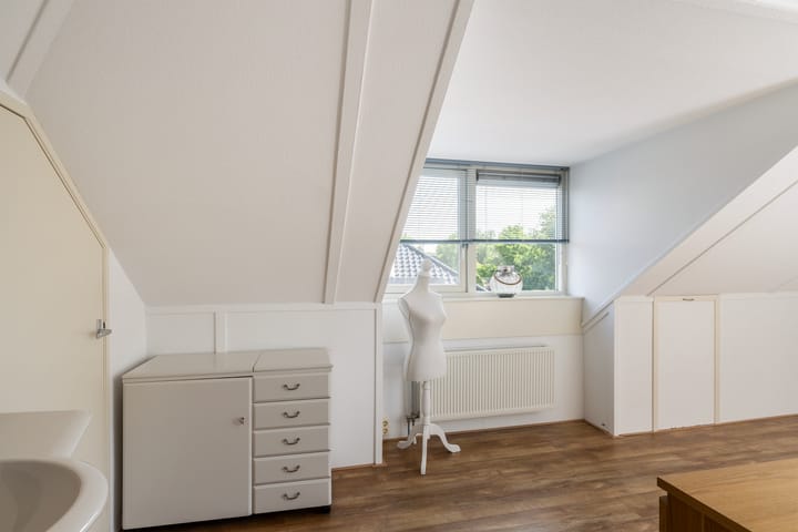 Foto 32 van Hoevelaan 5