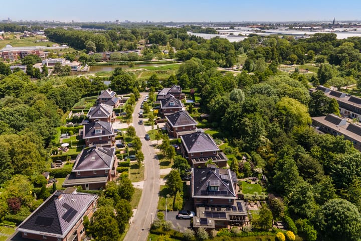 Foto 40 van Hoevelaan 5