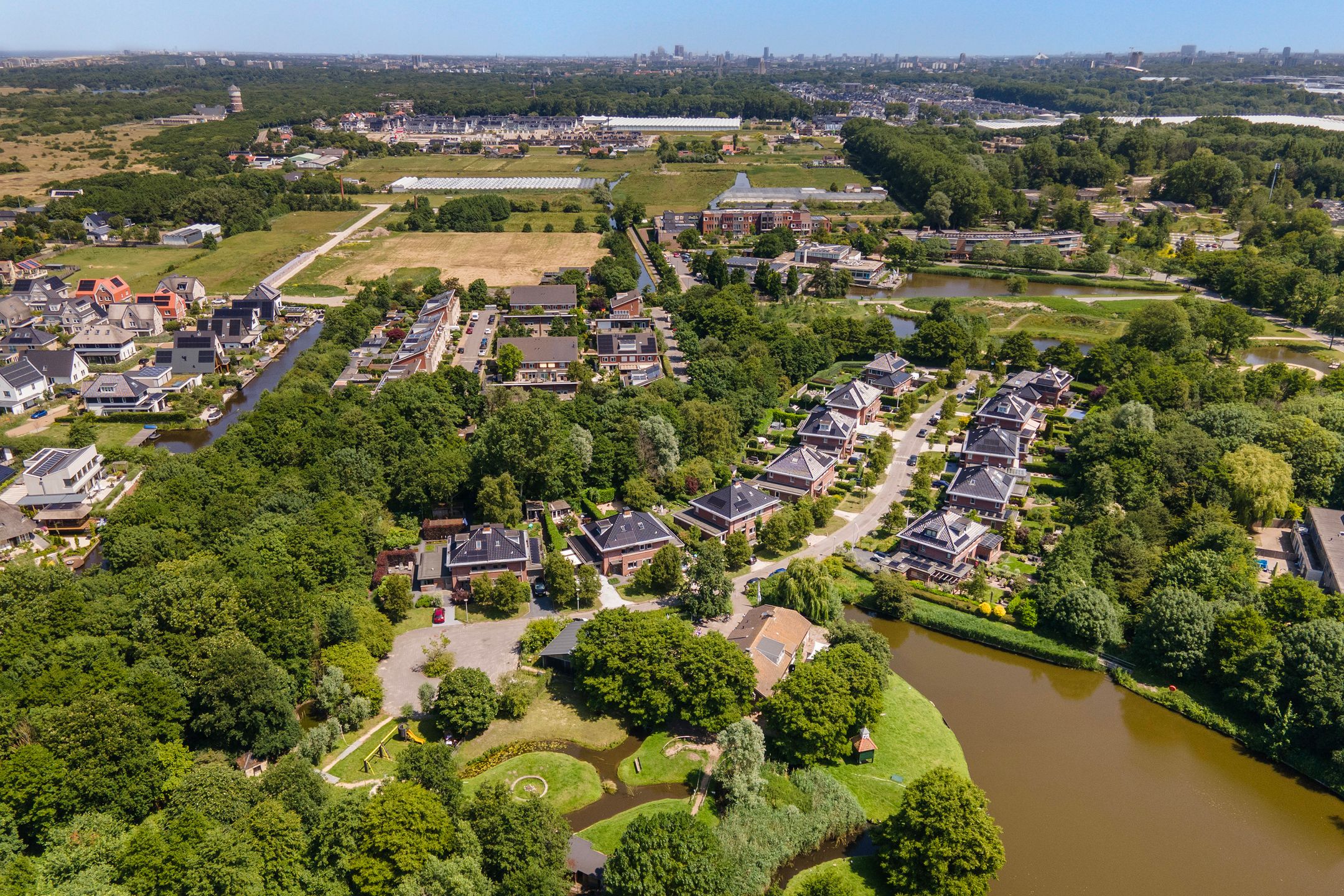 Photo 42 of Hoevelaan 5