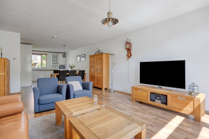 Photo 9 of Draaitor 12