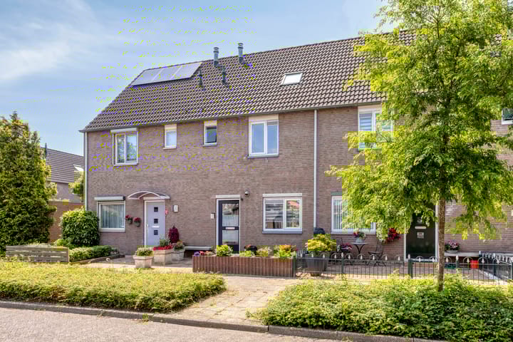 Foto 6 van Roos van Dekemastraat 21