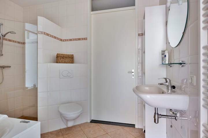 Photo 20 of Draaitor 12