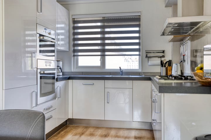 Foto 12 van Roos van Dekemastraat 21