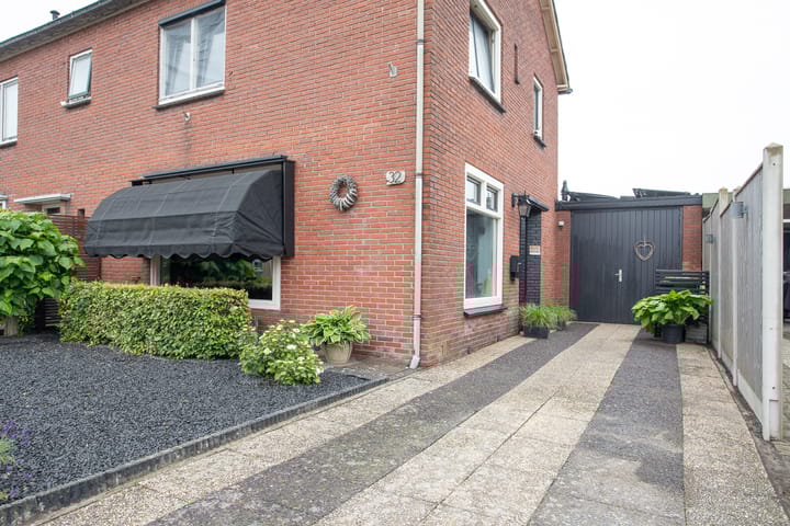 Photo 7 of Jacobsonstraat 32