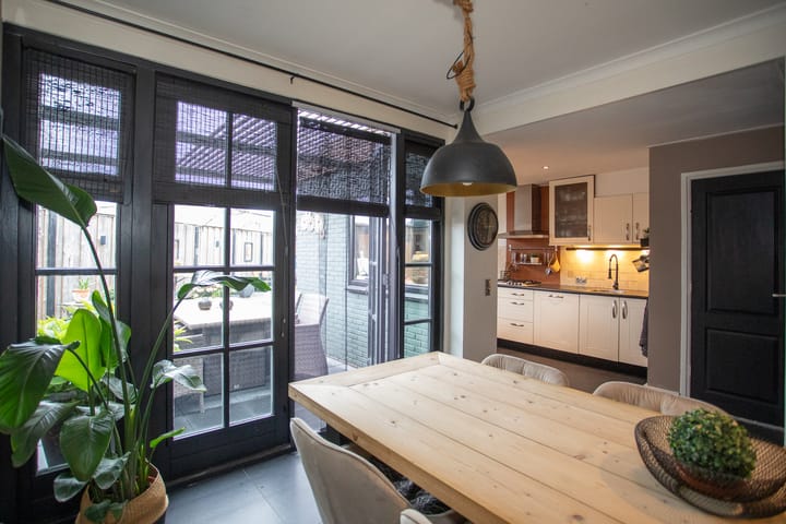 Photo 12 of Jacobsonstraat 32