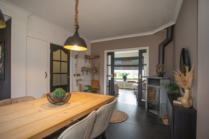 Photo 13 of Jacobsonstraat 32