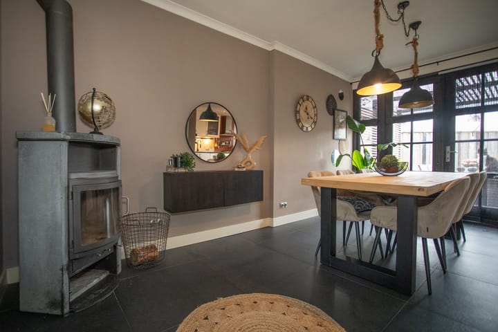 Photo 14 of Jacobsonstraat 32