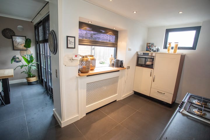 Photo 22 of Jacobsonstraat 32