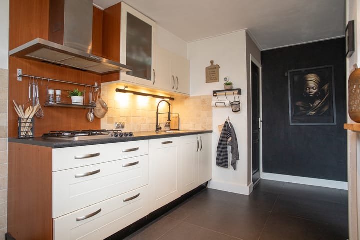 Photo 25 of Jacobsonstraat 32