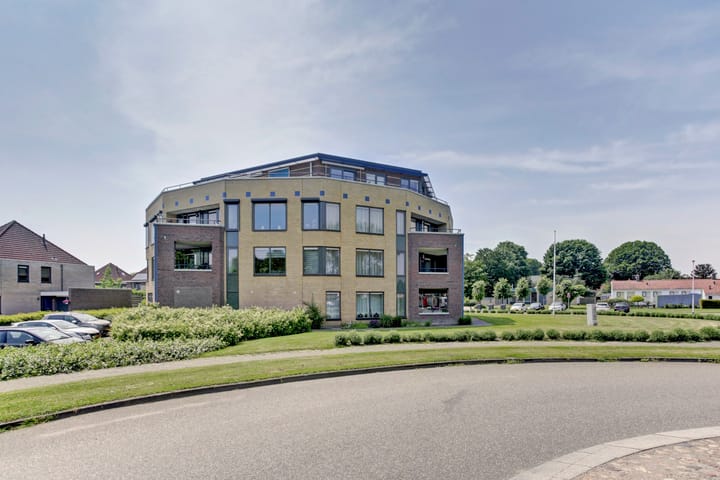 Foto 4 van Meester Kroezestraat 34