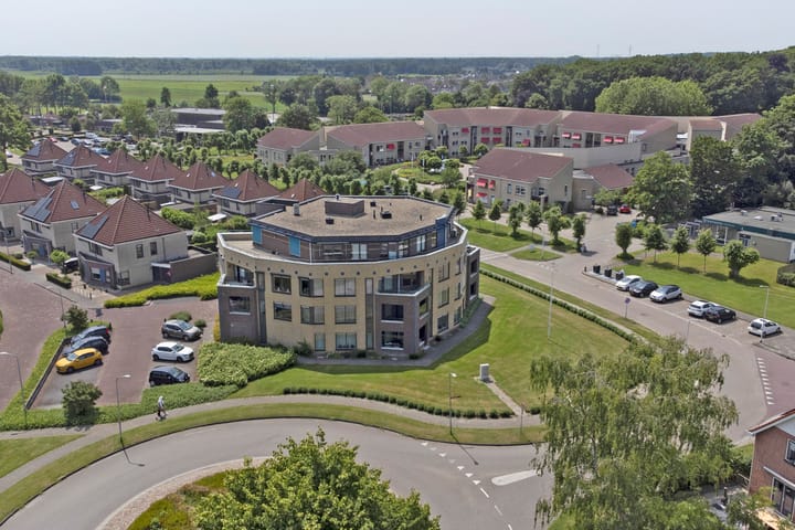 Foto 30 van Meester Kroezestraat 34