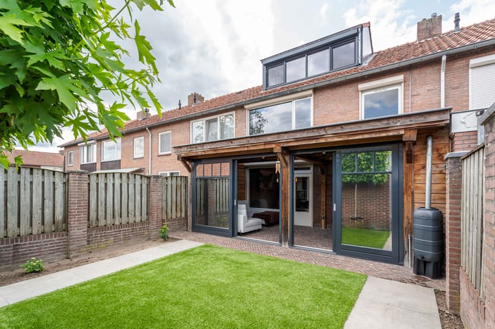 Foto 40 van Blazoen 8