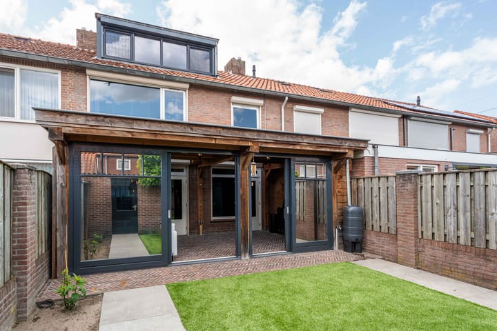 Foto 42 van Blazoen 8