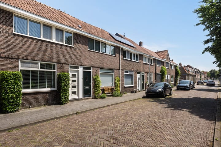 Foto 33 van Albert Cuypstraat 46