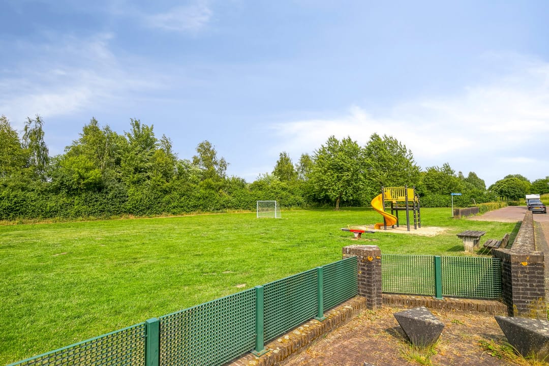 Photo 31 of Kamille 9