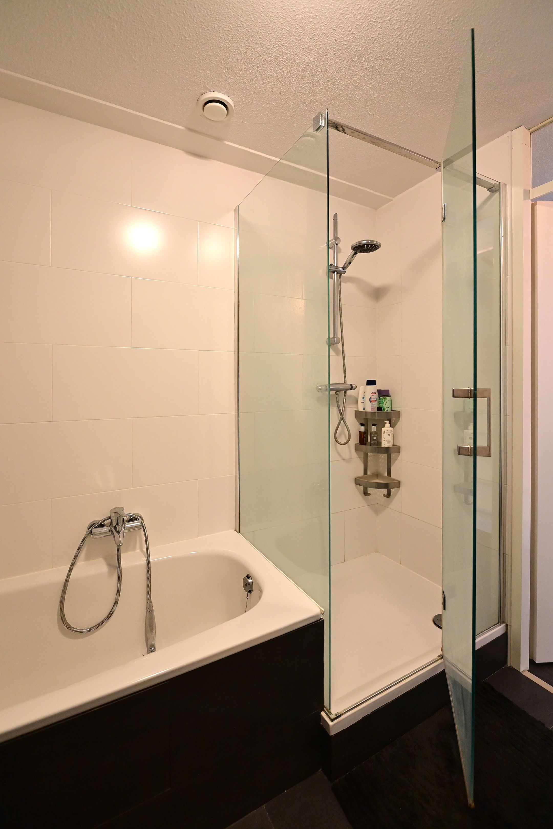 Photo 18 of Purperreiger 24