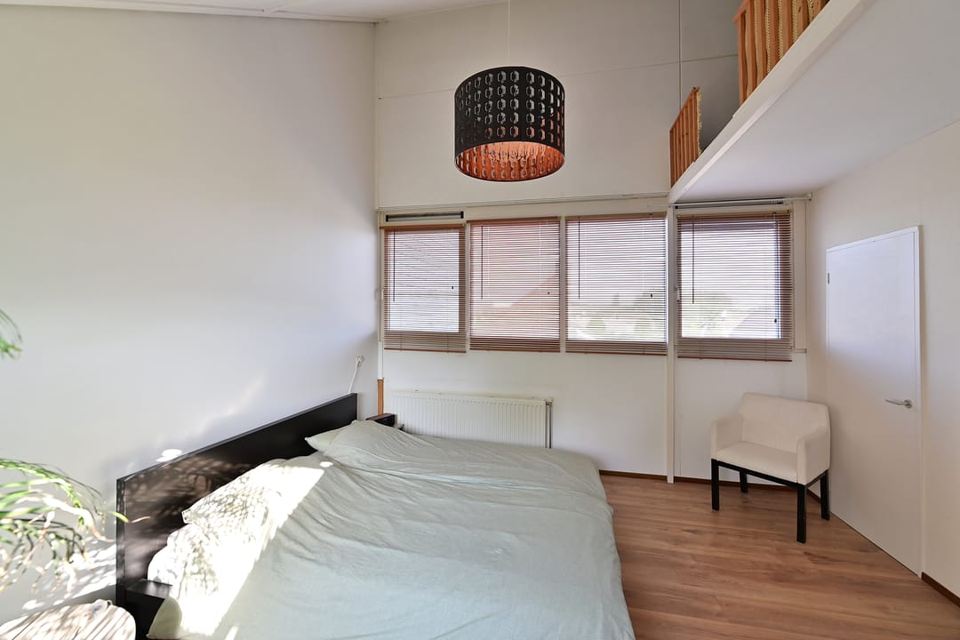 Photo 22 of Purperreiger 24