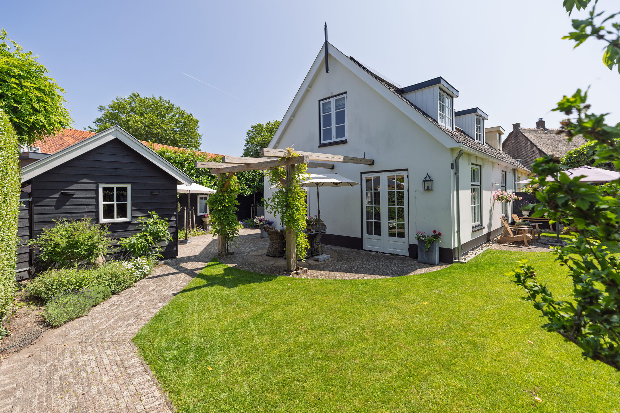 Photo 36 of Valkenaarstraat 31