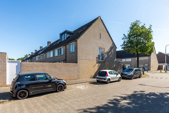 Foto 35 van Grevenbichtstraat 49