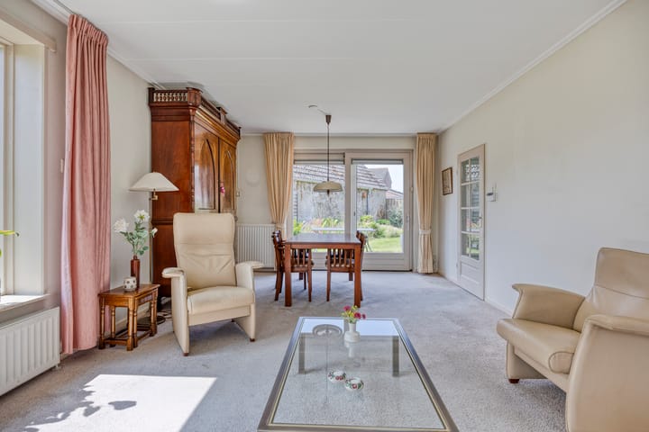 Foto 3 van Valderseweg 7