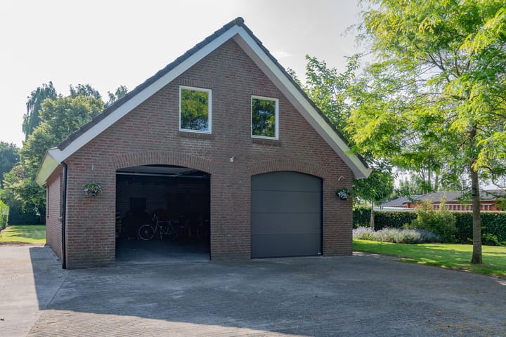 Foto 49 van Oude Dordsedijk 9