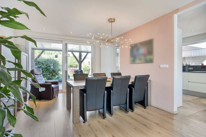 Foto 10 van Haardboomstraat 17