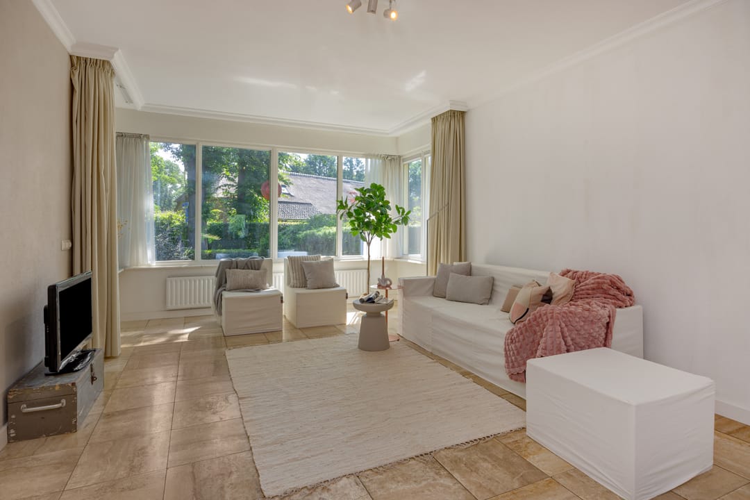 Photo 2 of Deken van der Cammenweg 48