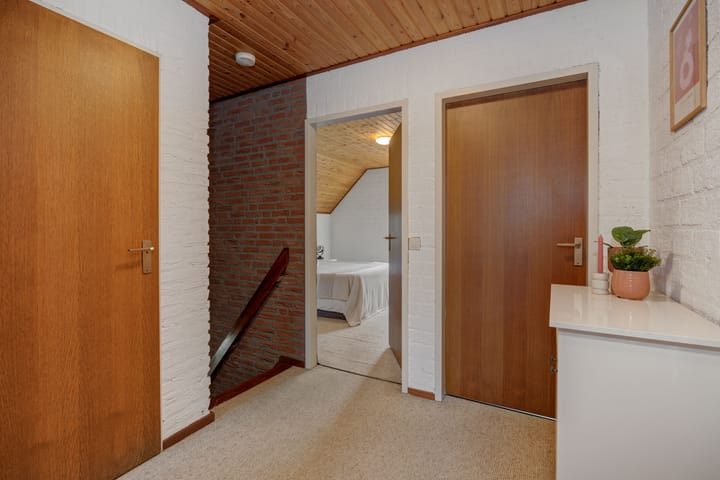 Photo 22 of Deken van der Cammenweg 48