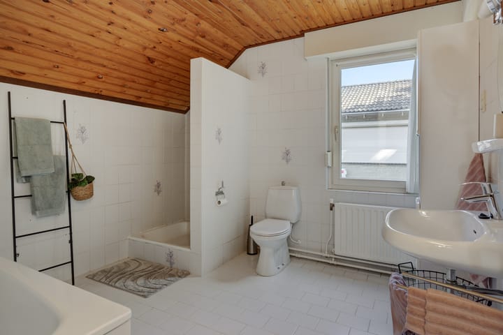 Photo 29 of Deken van der Cammenweg 48