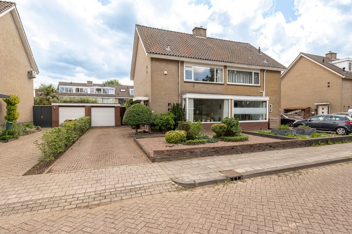 Foto 1 van Weidsteeg 55