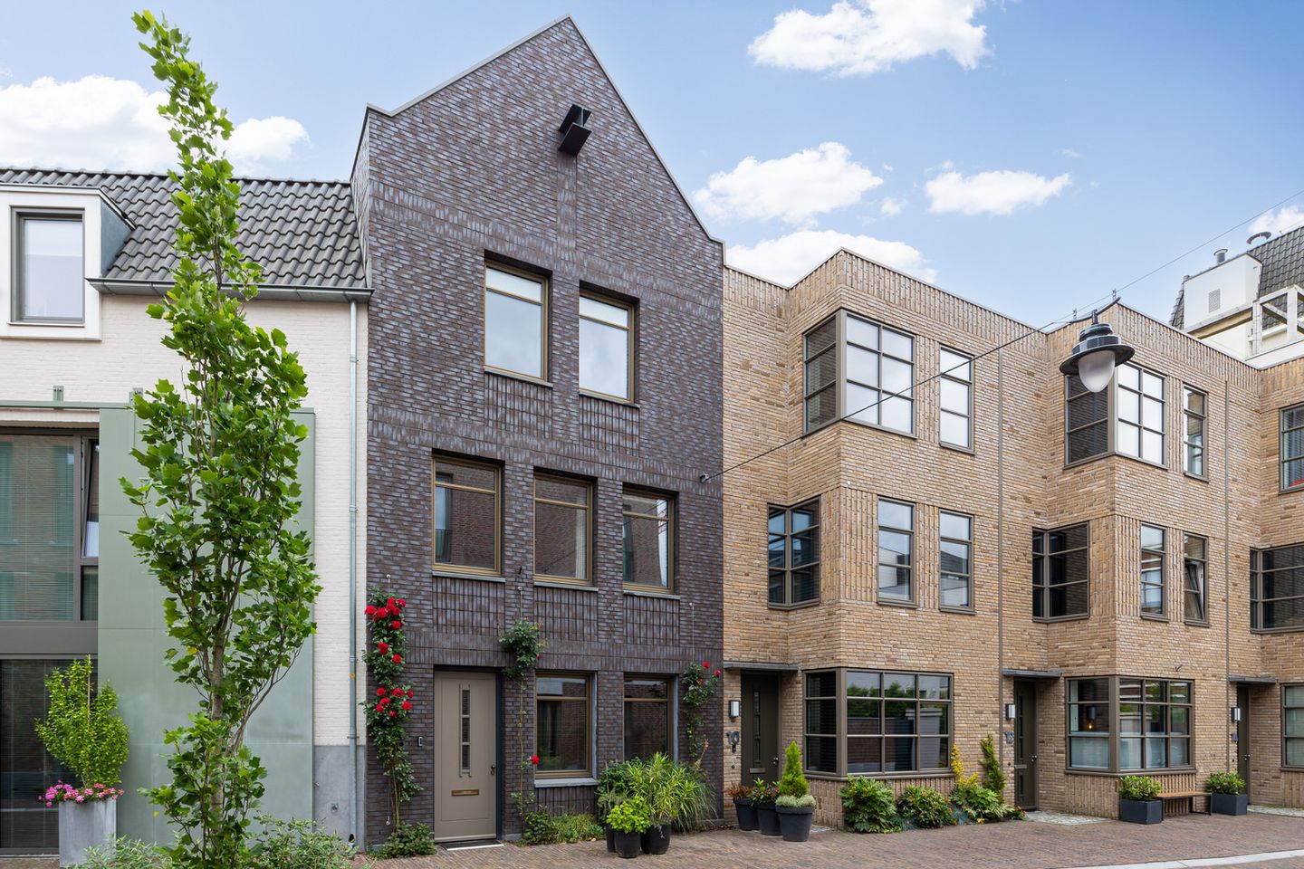 Foto 1 van Zoemerenstraat 8