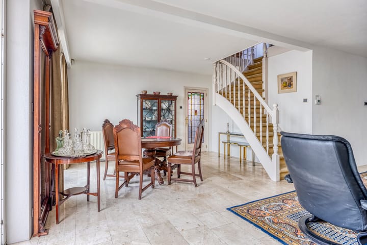 Photo 7 of Esdoornlaan 6