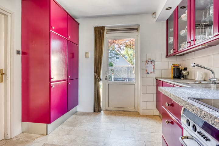 Photo 10 of Esdoornlaan 6