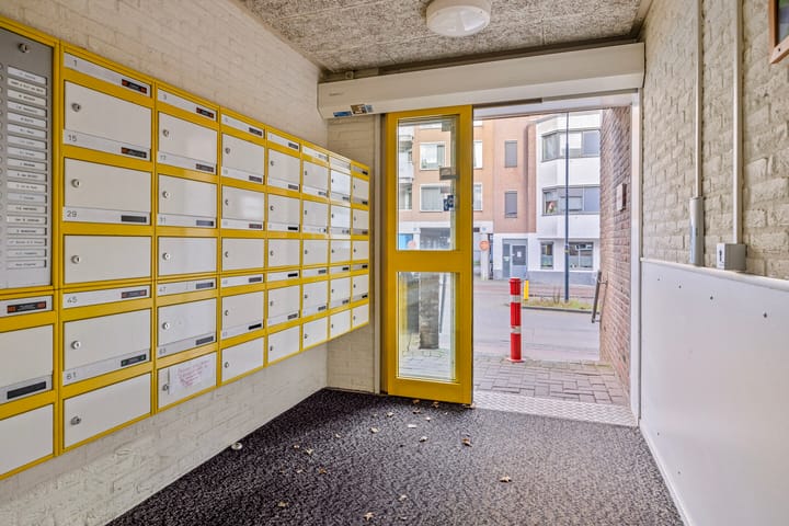 Photo 29 of Kalverstraat 29