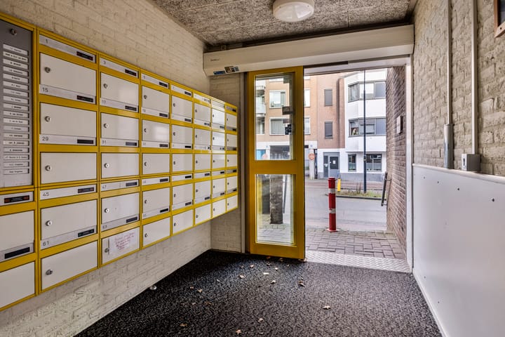 Photo 27 of Kalverstraat 51