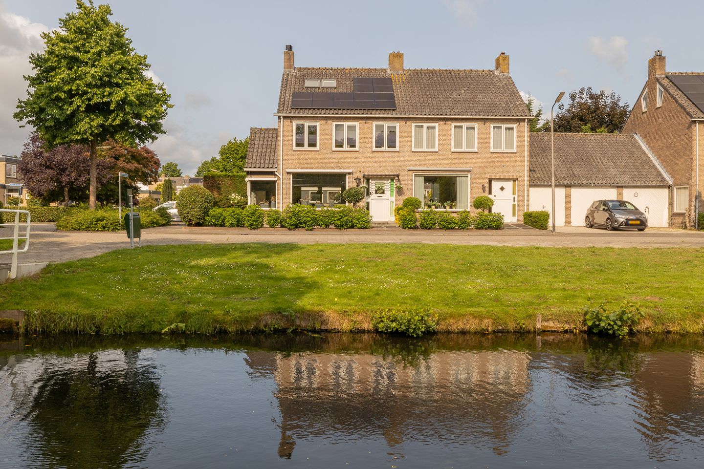 Foto 1 van Carillonstraat 2