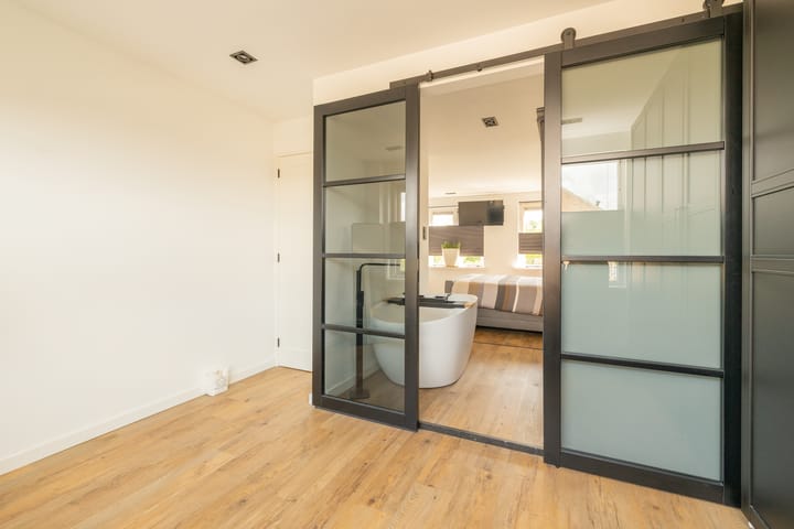 Foto 40 van Carillonstraat 2