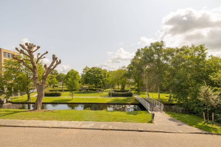 Foto 72 van Carillonstraat 2